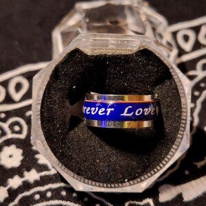 Size 8 Women's Beautiful Hearted Blue Striped  Forever Love Ring
